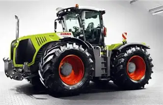 Claas Xerion 3000 Spécifications